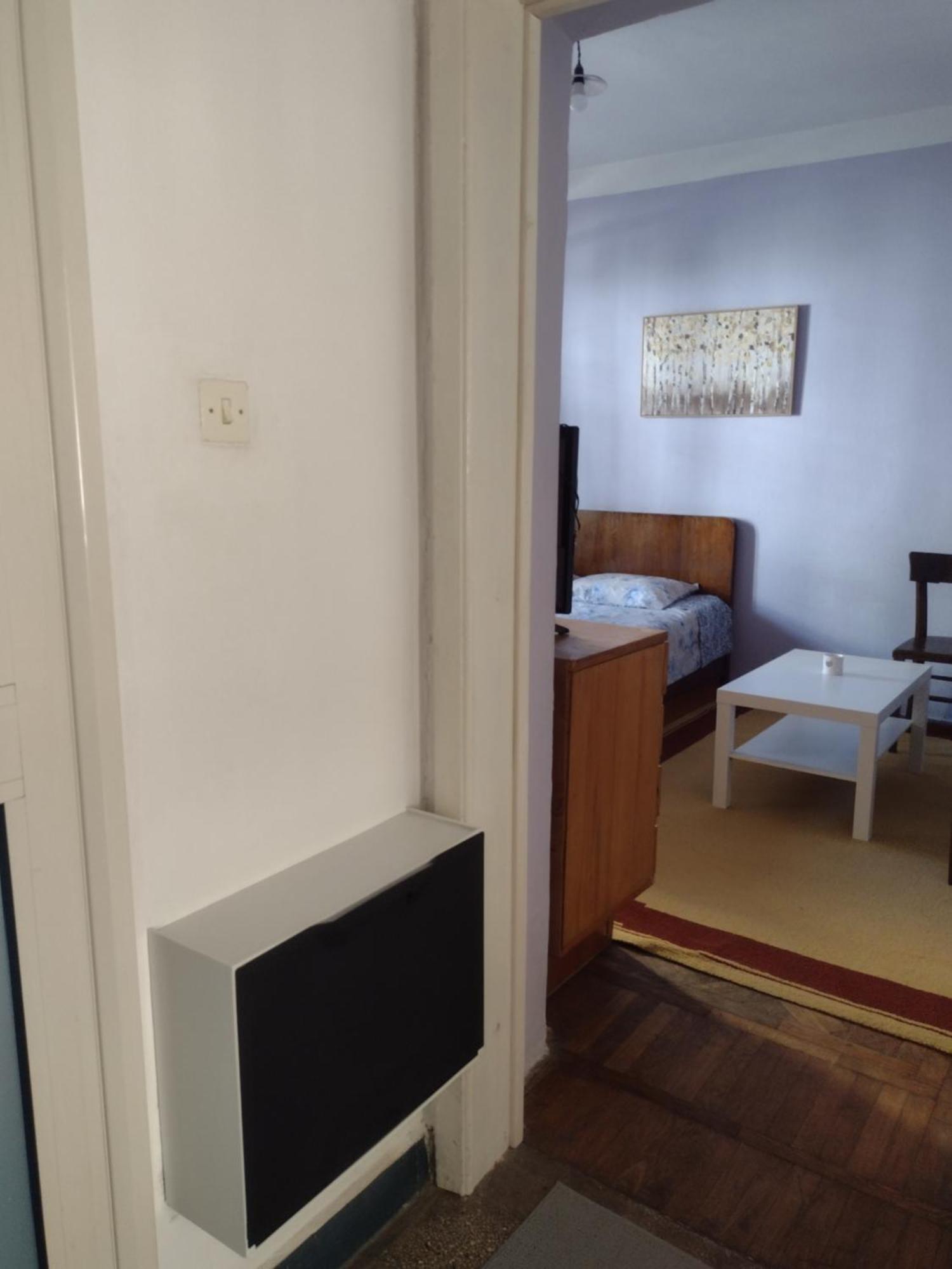 Era Echoes - Preserved Historical Apartment Tirana Exterior photo