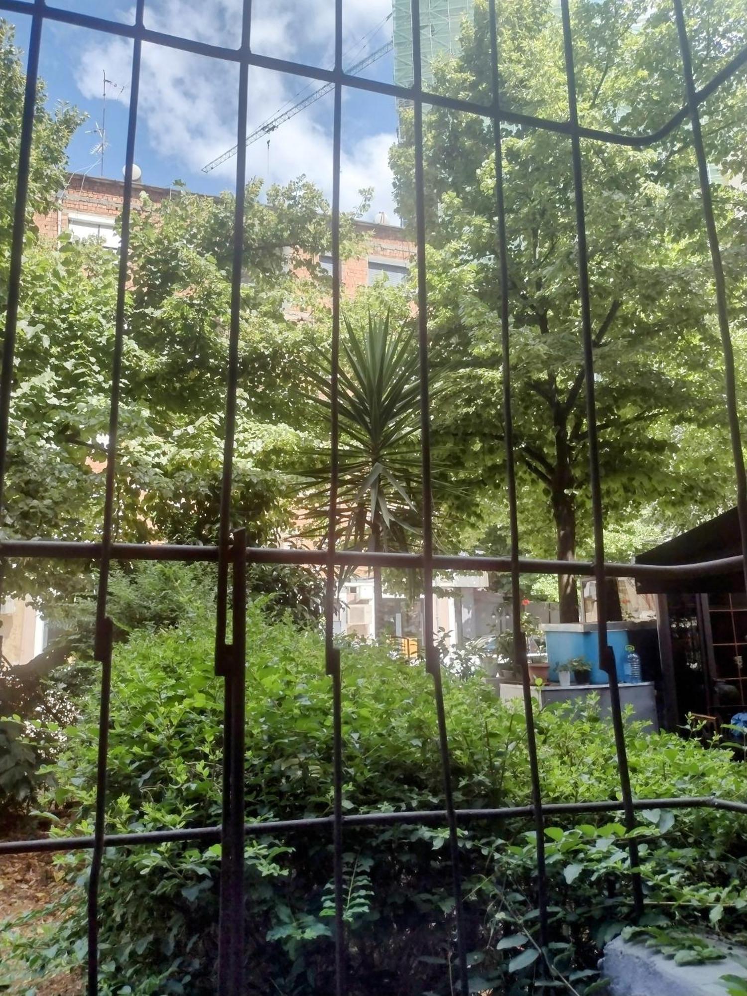 Era Echoes - Preserved Historical Apartment Tirana Exterior photo